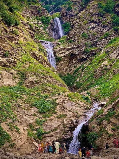 Sohni WaterFall Batakundi